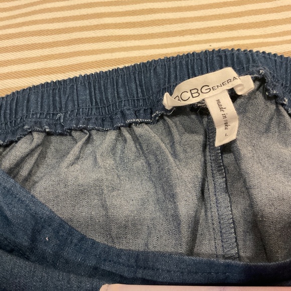 BCBGENERATION Wrap Ruffle Chambray Front Tie Blue Denim Skirt - Size Large - Picture 3 of 5